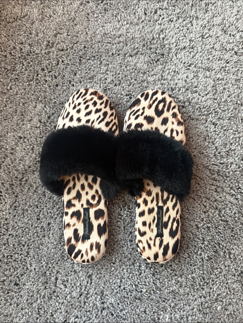 Victoria's Secret Black Faux Fur Leopard Slide Sandals